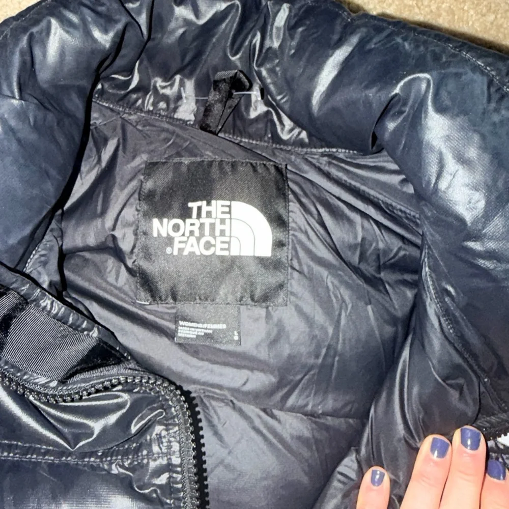 The North Face Ladies Puffer Jacket - Black - Picture 4 of 6